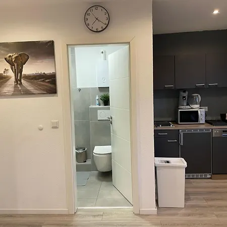 Sleep & Go Deluxe 1 Naehe Duesseldorf Appartamento Krefeld