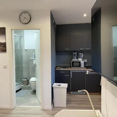Sleep & Go Deluxe 1 Naehe Duesseldorf Apartment Krefeld